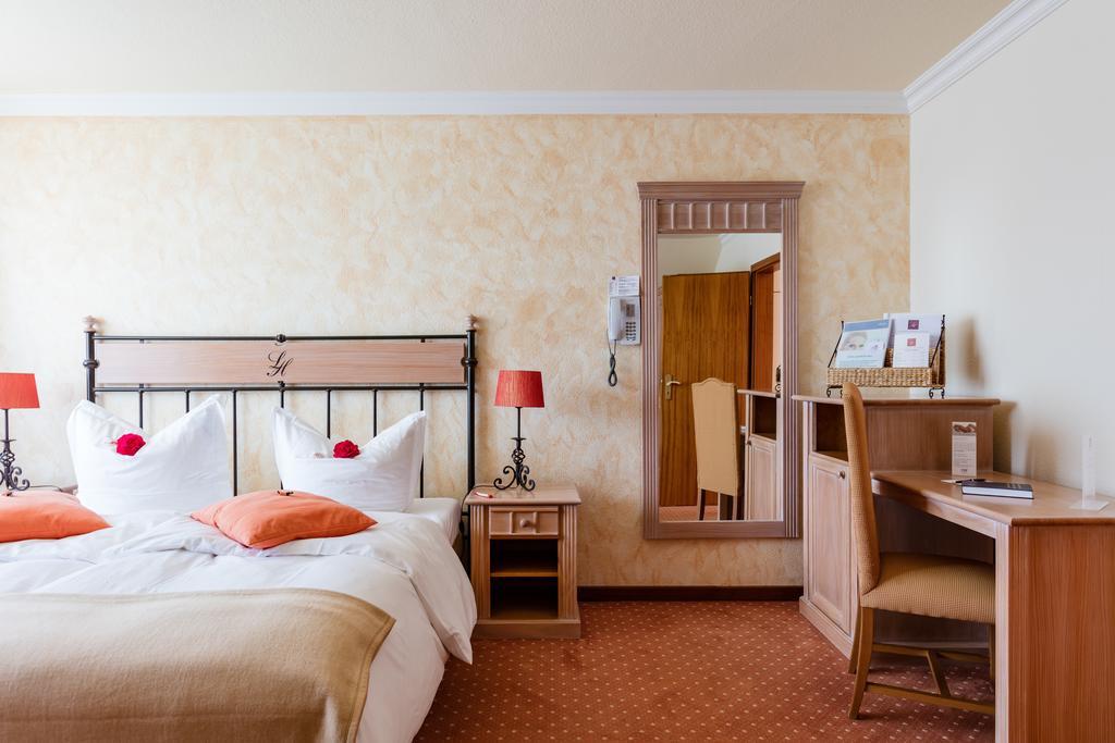 Hotel Landhaus Haffkrug Scharbeutz Exteriör bild